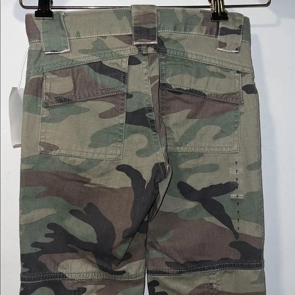 GAP KIDS Green Camouflage Straight Leg Cargo Pants- 7 NWT!